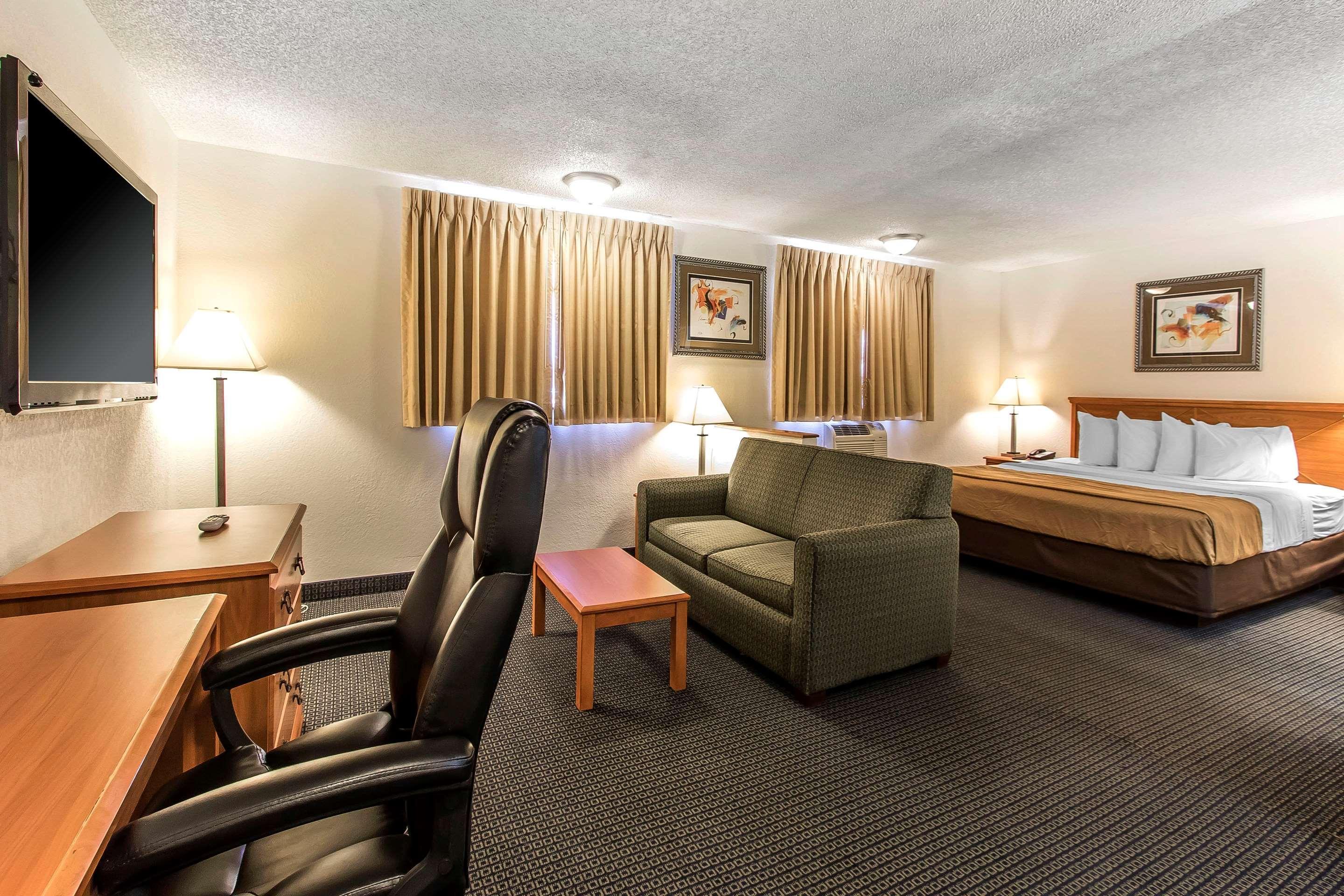 Brentwood Inn קלינטון מראה חיצוני תמונה