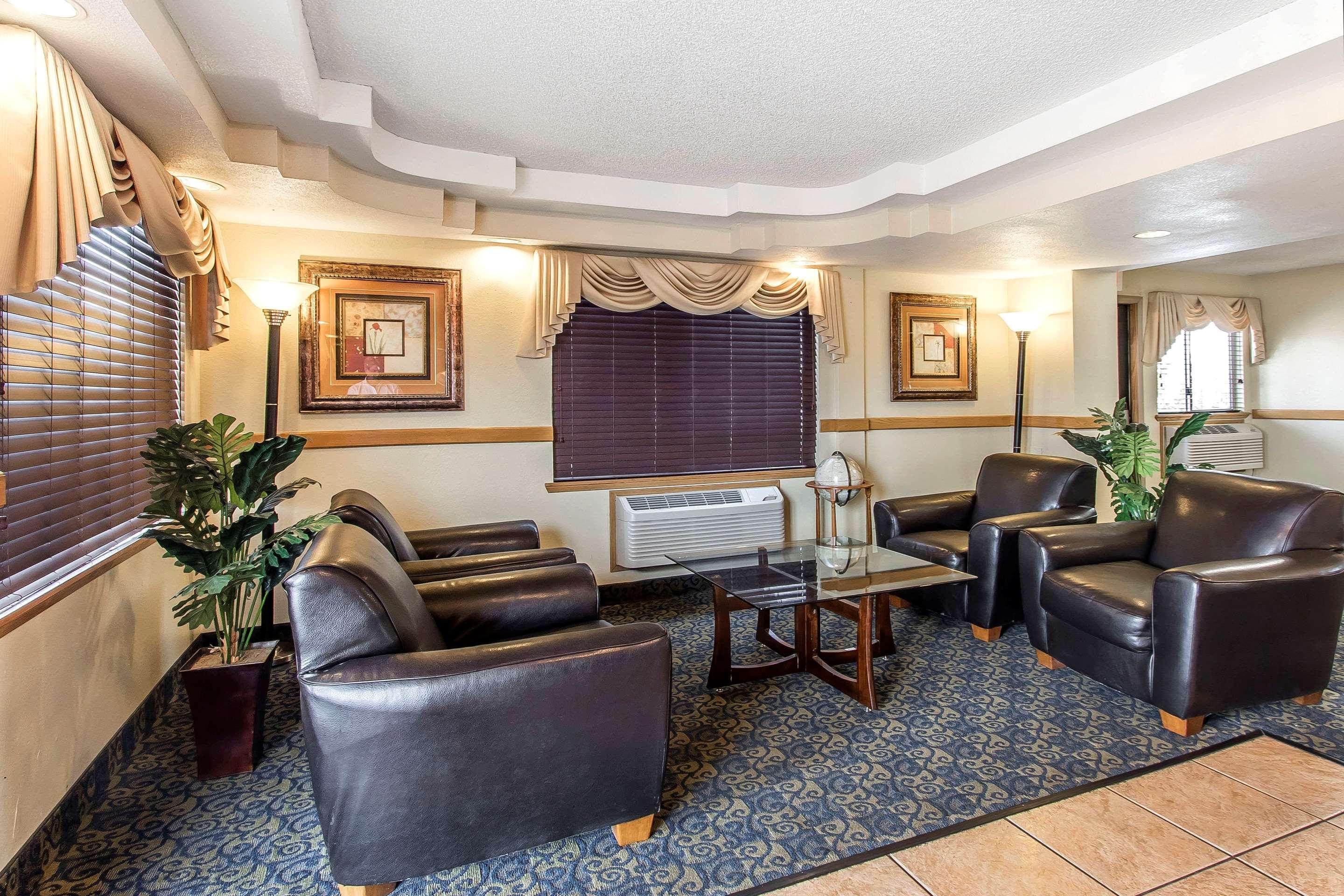 Brentwood Inn קלינטון מראה חיצוני תמונה